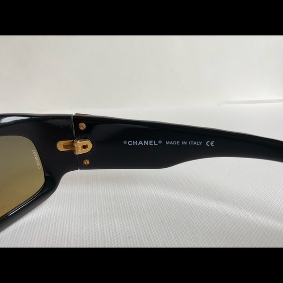 Chanel quilted sunglasses - Picture 3 of 4